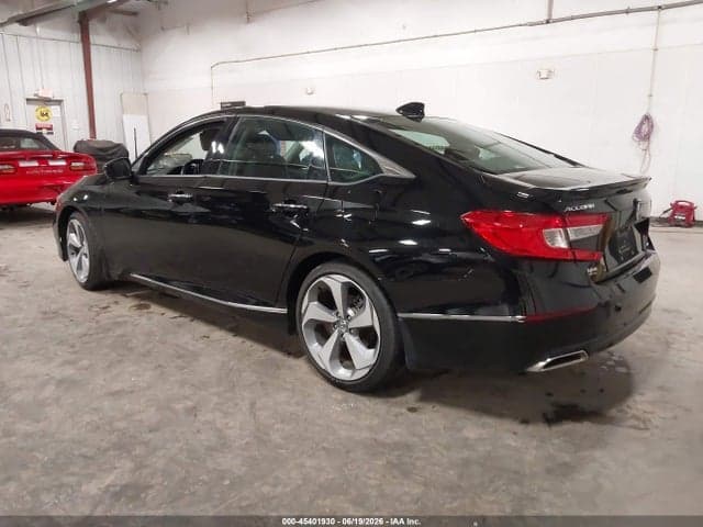 2018 HONDA ACCORD TOURING 3
