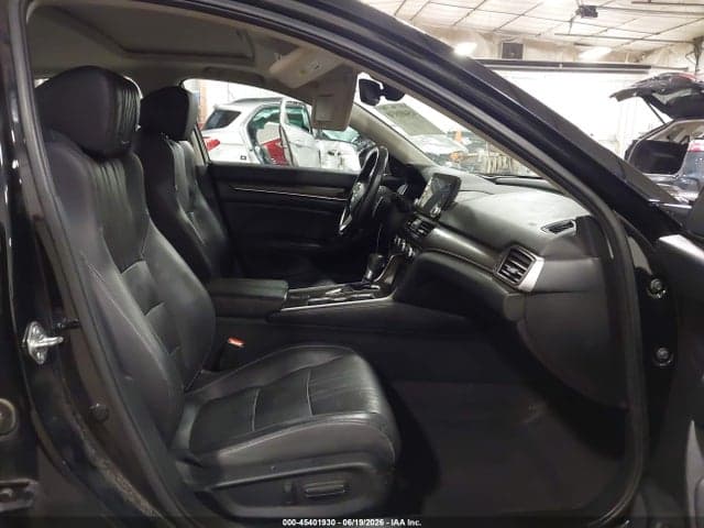 2018 HONDA ACCORD TOURING 5