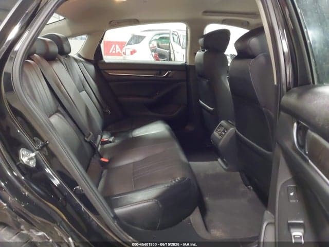 2018 HONDA ACCORD TOURING 8