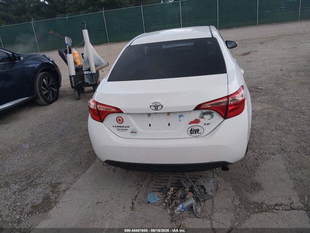 2018 TOYOTA COROLLA LE 16