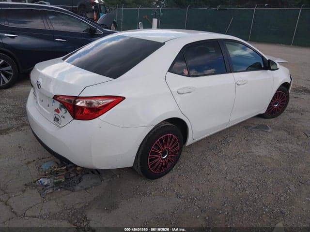 2018 TOYOTA COROLLA LE 4