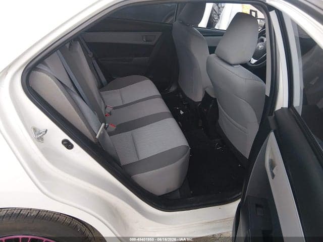 2018 TOYOTA COROLLA LE 8