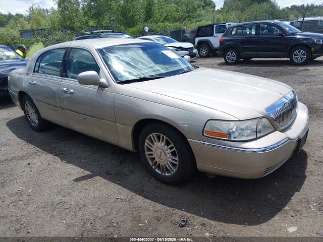 2007 LINCOLN TOWN CAR