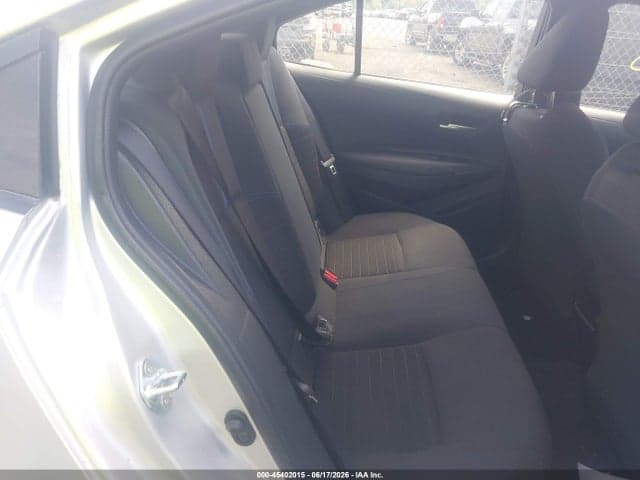 2022 TOYOTA COROLLA SE 8