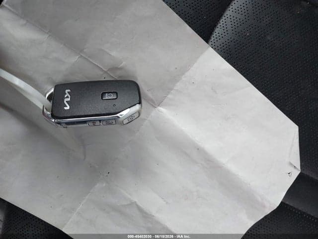 2022 KIA SORENTO S 11