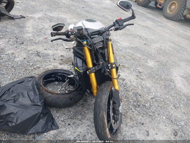 2025 TRIUMPH MOTORCYCLE SPEED TRIPLE 1200 RS 5