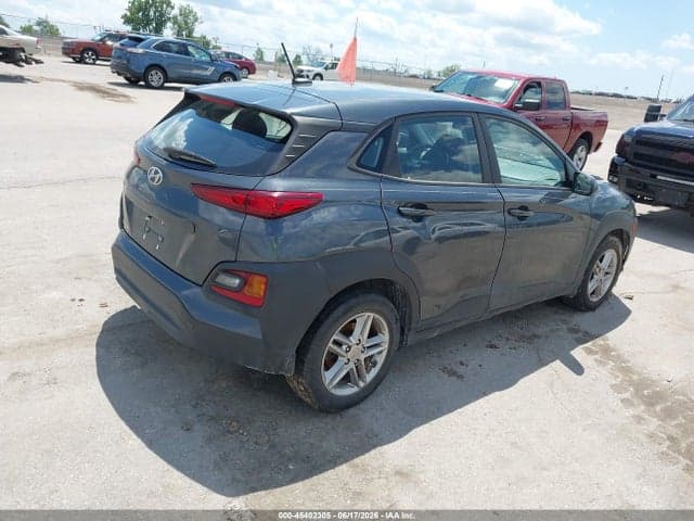 2021 HYUNDAI KONA SE 4
