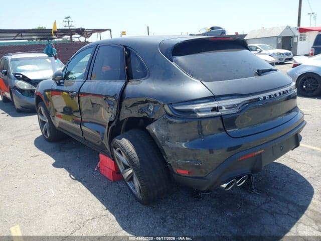 2023 PORSCHE MACAN T 3
