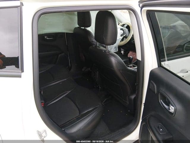 2021 JEEP COMPASS LATITUDE FWD 8