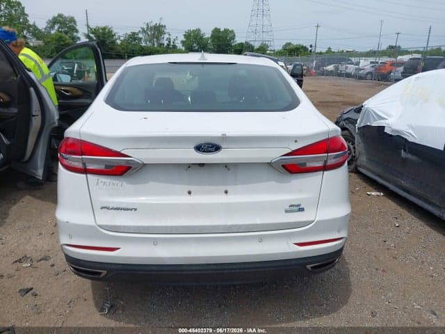 2020 FORD FUSION SE 17