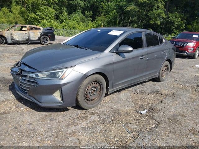 2019 HYUNDAI ELANTRA SE 2