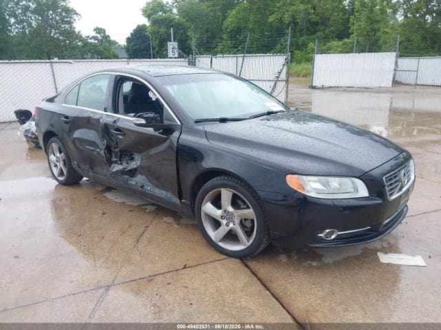 2010 VOLVO S80 T6 1