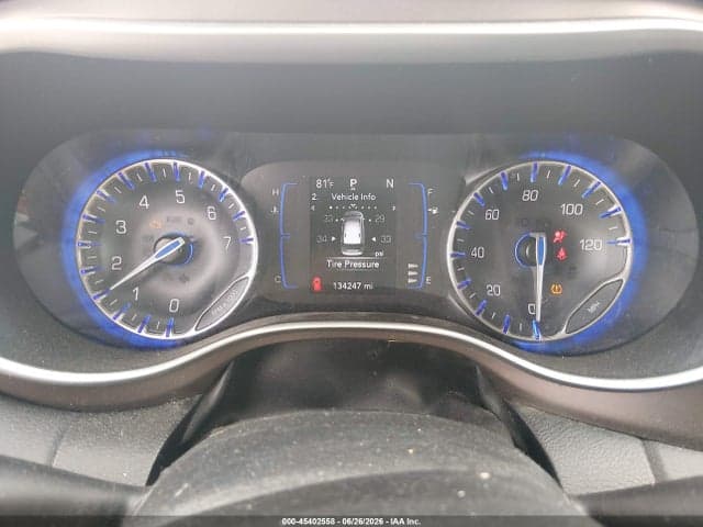 2020 CHRYSLER VOYAGER LXI 7