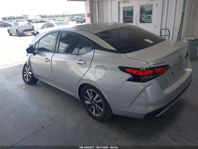 2021 NISSAN VERSA SV XTRONIC CVT 3