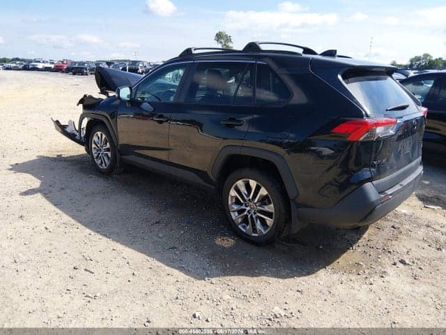 2021 TOYOTA RAV4 XLE PREMIUM 3