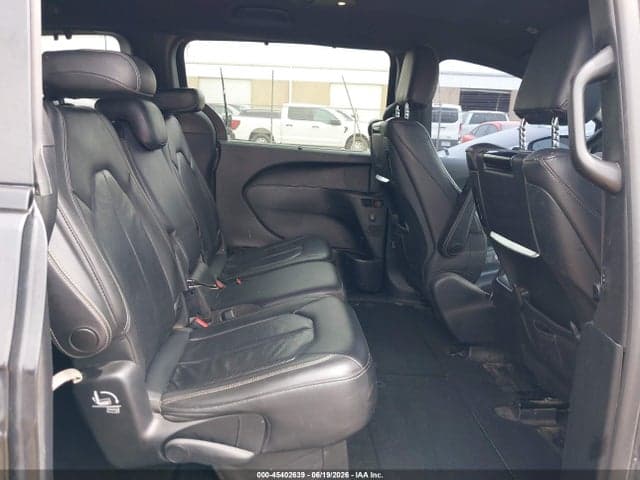 2019 CHRYSLER PACIFICA TOURING L PLUS 8