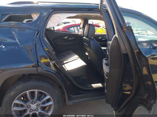 2023 GMC TERRAIN AWD AT4 8