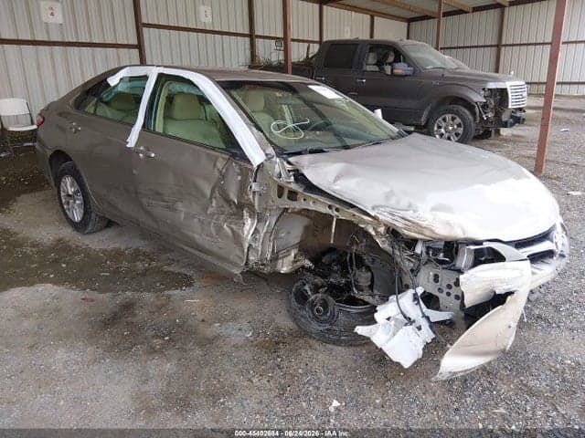 2017 TOYOTA CAMRY LE - 1