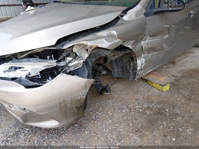 2017 TOYOTA CAMRY LE 6