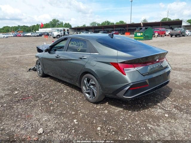 2024 HYUNDAI ELANTRA SEL 3