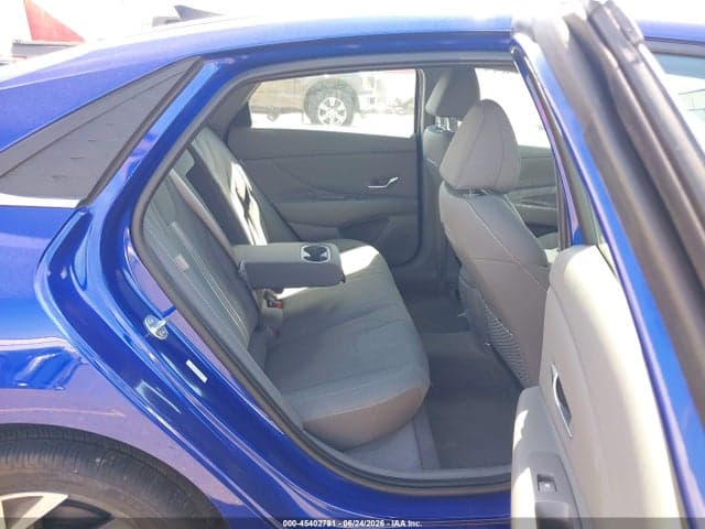 2025 HYUNDAI ELANTRA SEL CONVENIENCE 8