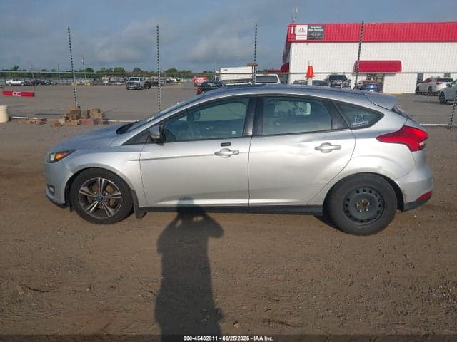 2016 FORD FOCUS SE 14