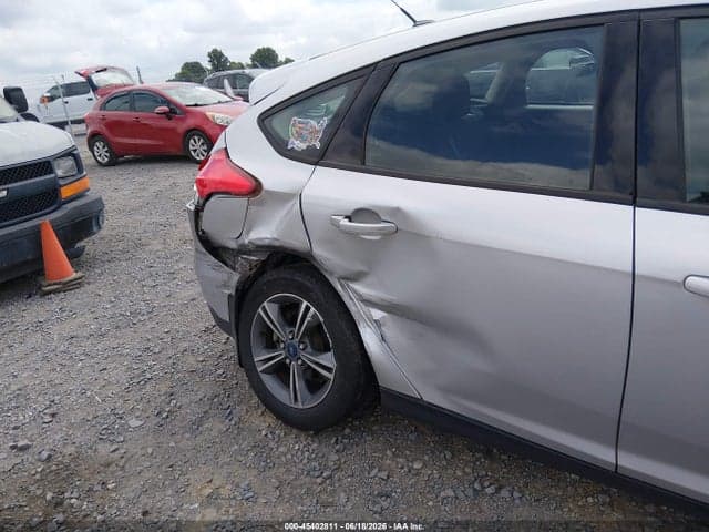 2016 FORD FOCUS SE 17
