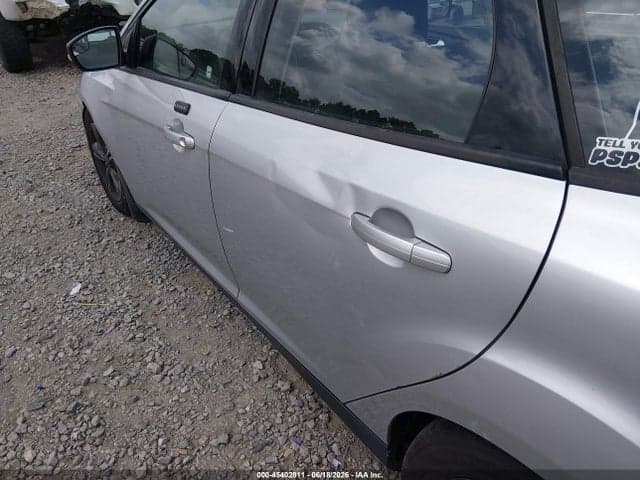 2016 FORD FOCUS SE 18