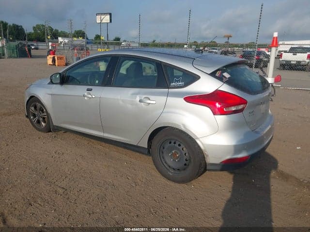 2016 FORD FOCUS SE 3