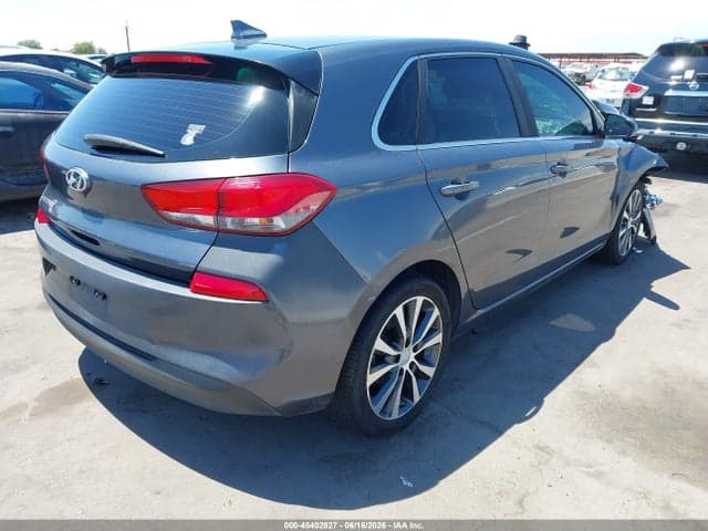 2019 HYUNDAI ELANTRA GT 4