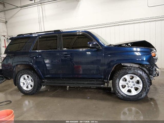 2020 TOYOTA 4RUNNER SR5 14
