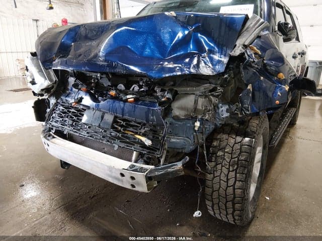 2020 TOYOTA 4RUNNER SR5 6