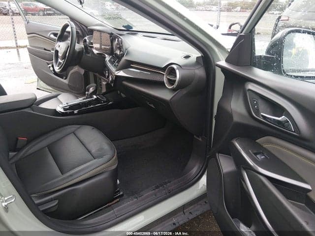 2025 CHEVROLET TRAX FWD ACTIV 5