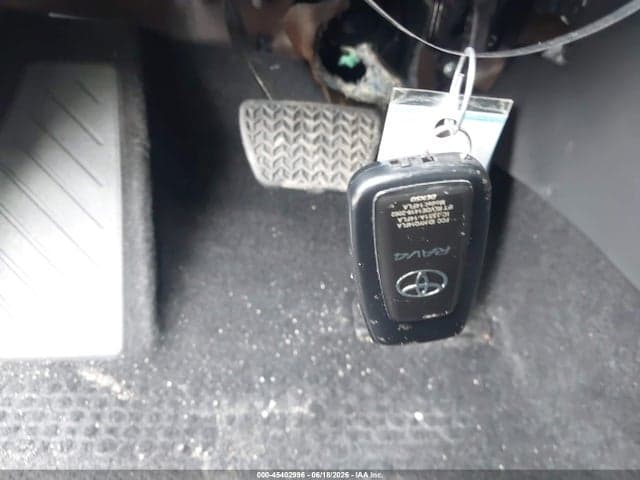 2024 TOYOTA RAV4 XLE PREMIUM 11