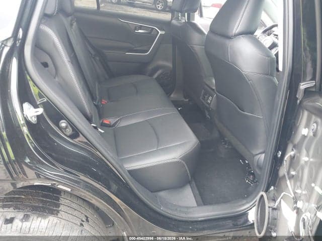 2024 TOYOTA RAV4 XLE PREMIUM 8
