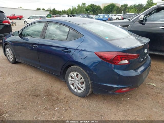 2019 HYUNDAI ELANTRA SE 3