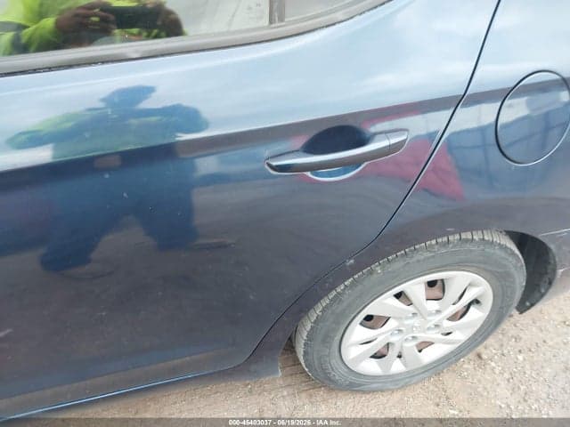 2019 HYUNDAI ELANTRA SE 6