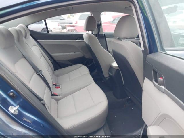 2019 HYUNDAI ELANTRA SE 8