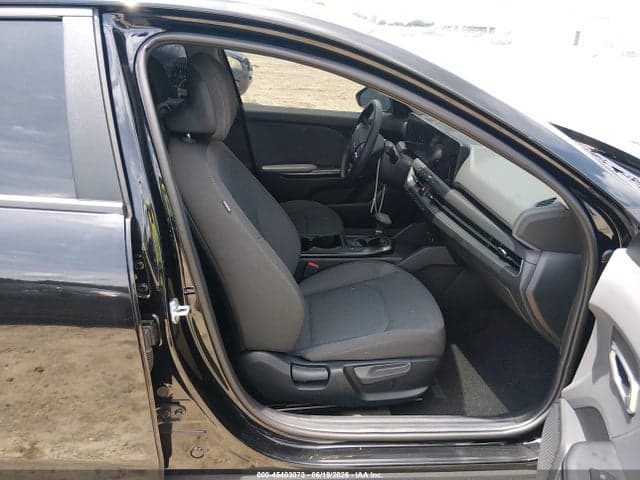 2025 KIA K4 LXS 5