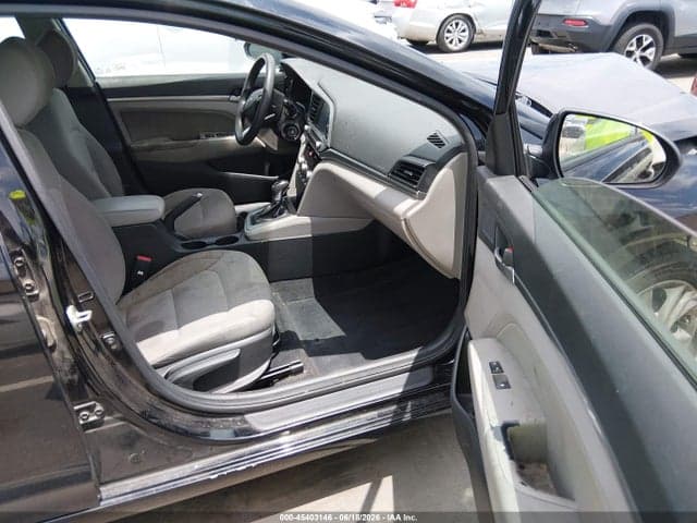 2020 HYUNDAI ELANTRA SEL 5