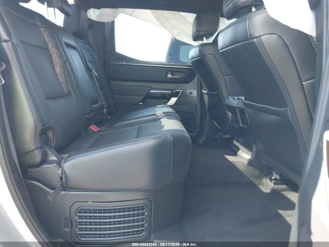 2025 TOYOTA TUNDRA HYBRID LIMITED CREWMAX 6.4' BED 8
