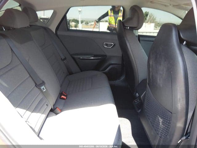 2025 KIA K4 EX 8