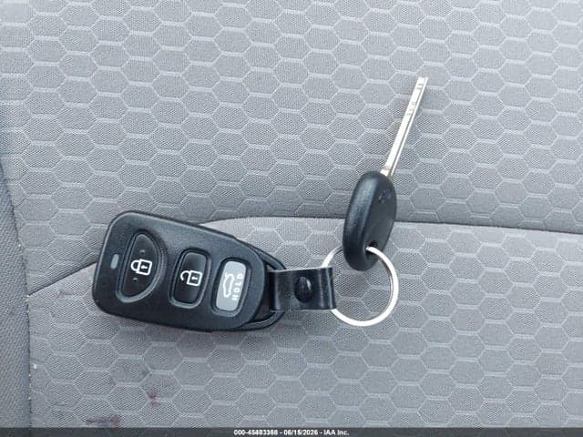 2020 HYUNDAI ELANTRA SE 11