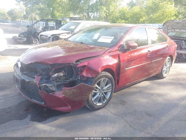 2017 TOYOTA CAMRY SE 2