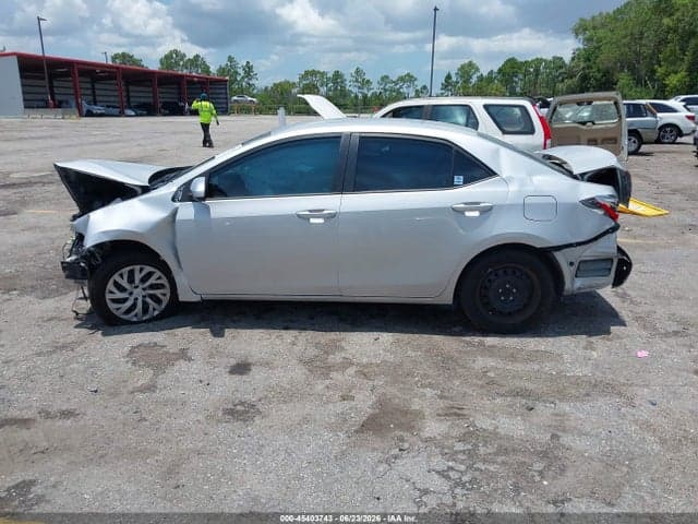 2019 TOYOTA COROLLA LE 15