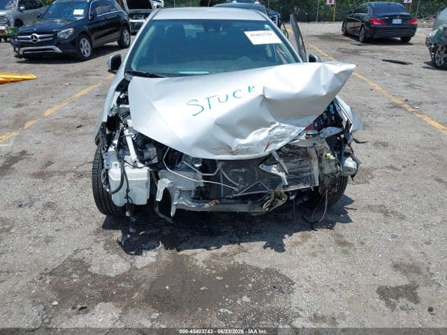 2019 TOYOTA COROLLA LE 6