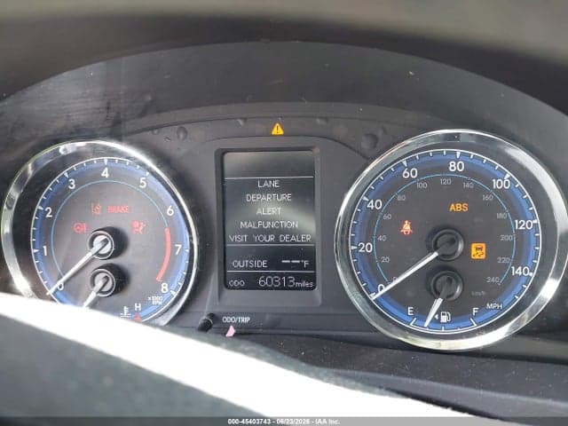 2019 TOYOTA COROLLA LE 7