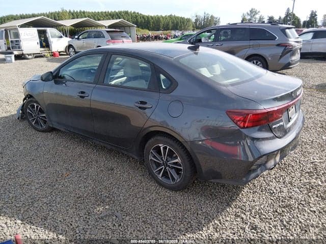 2023 KIA FORTE LXS 3
