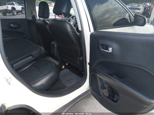 2019 JEEP COMPASS LIMITED 4X4 8