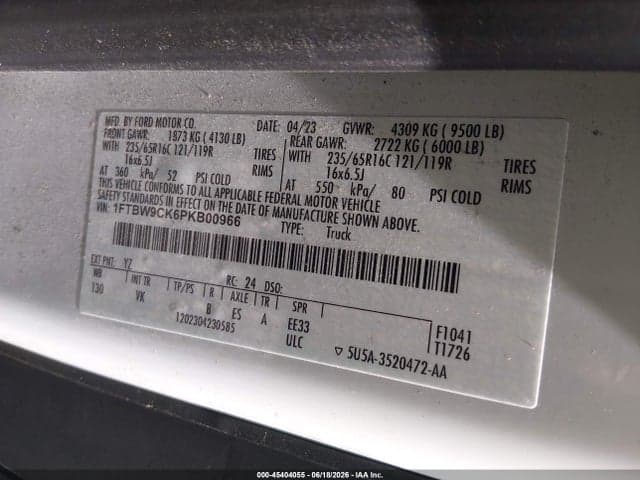 2023 FORD E-TRANSIT-350 9